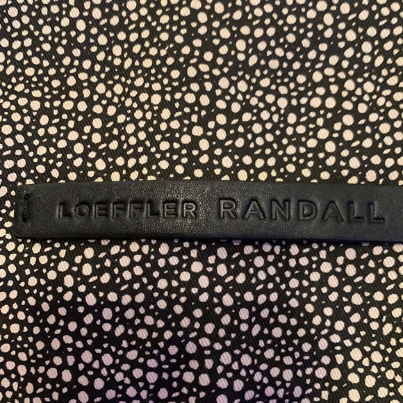 NWT Stunning Crossbody🔥 - Picture 8 of 13